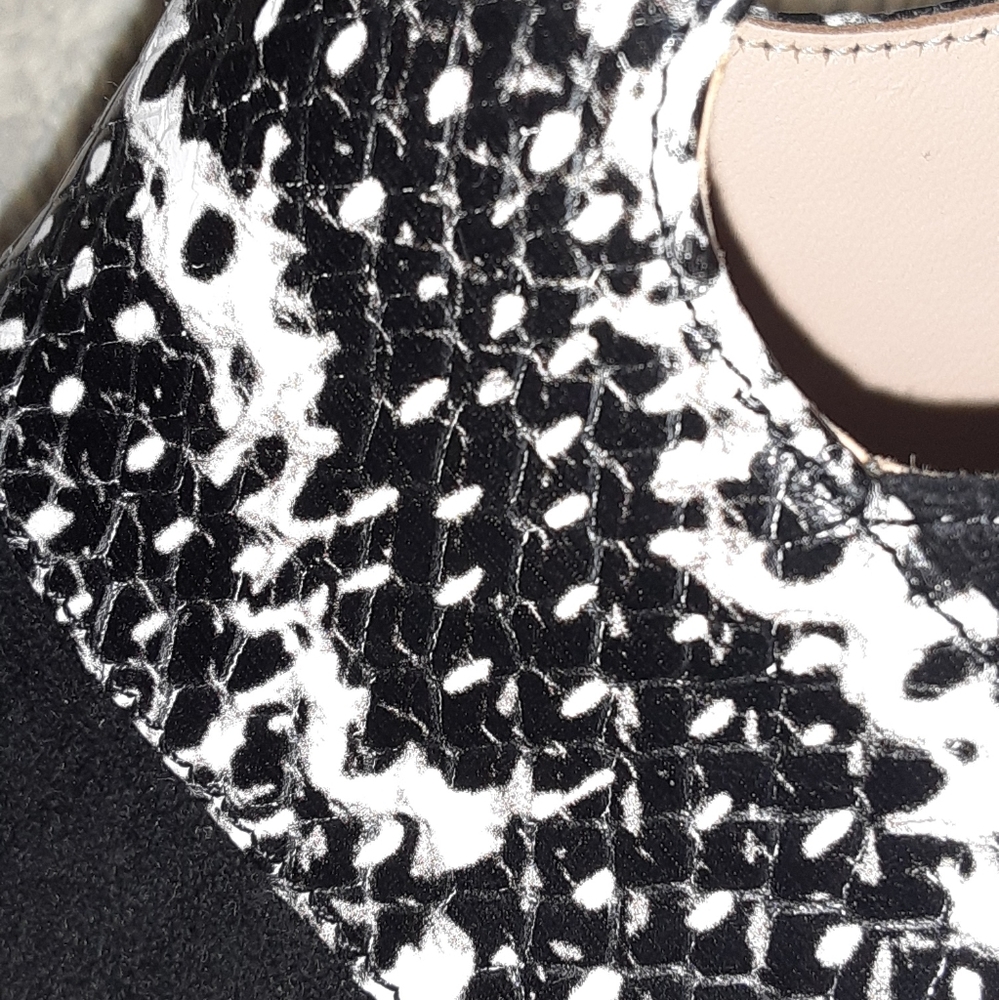 Shoes - Picture 7 of 10